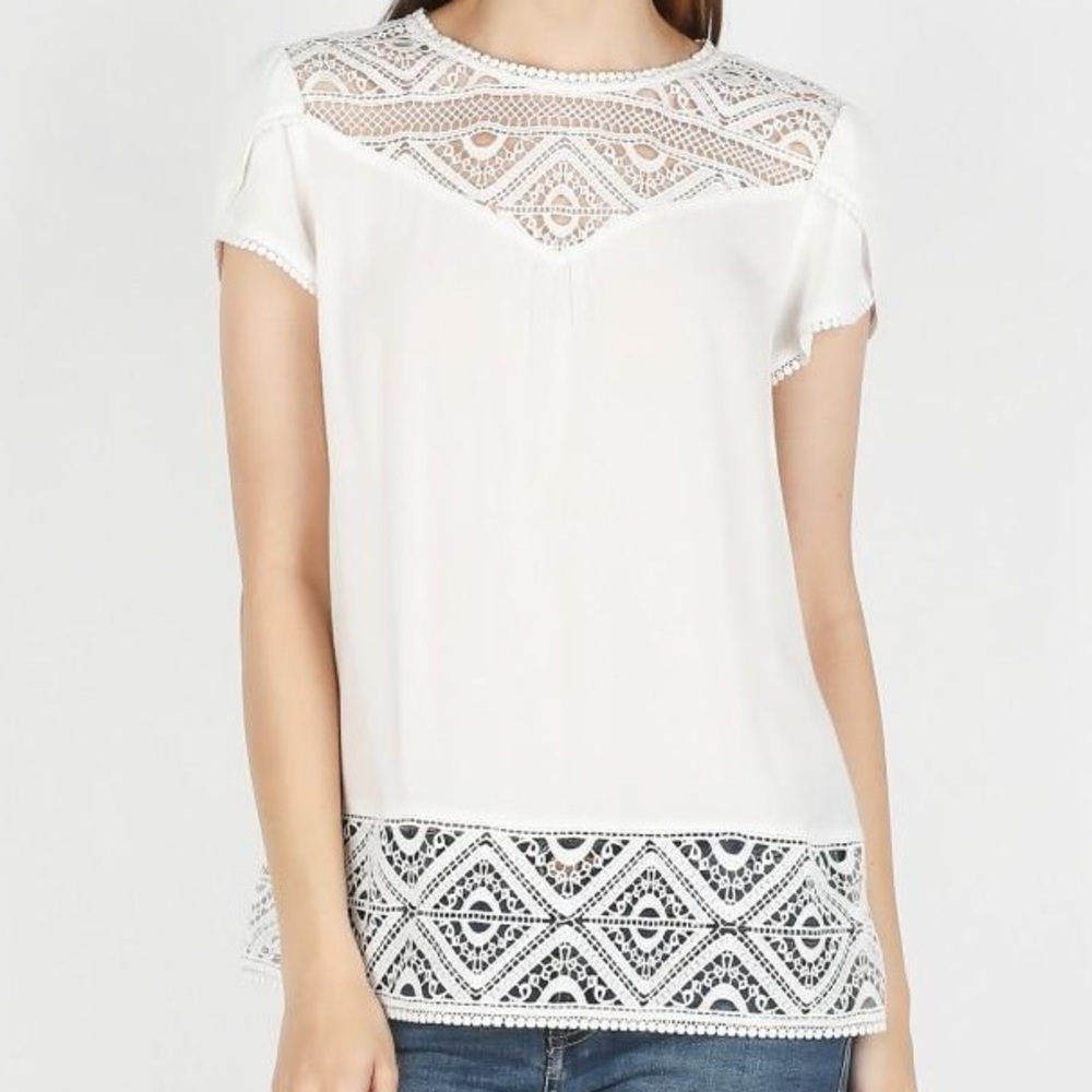 Anthropologie Skies are Blue Lace Top Tulip Sleeve